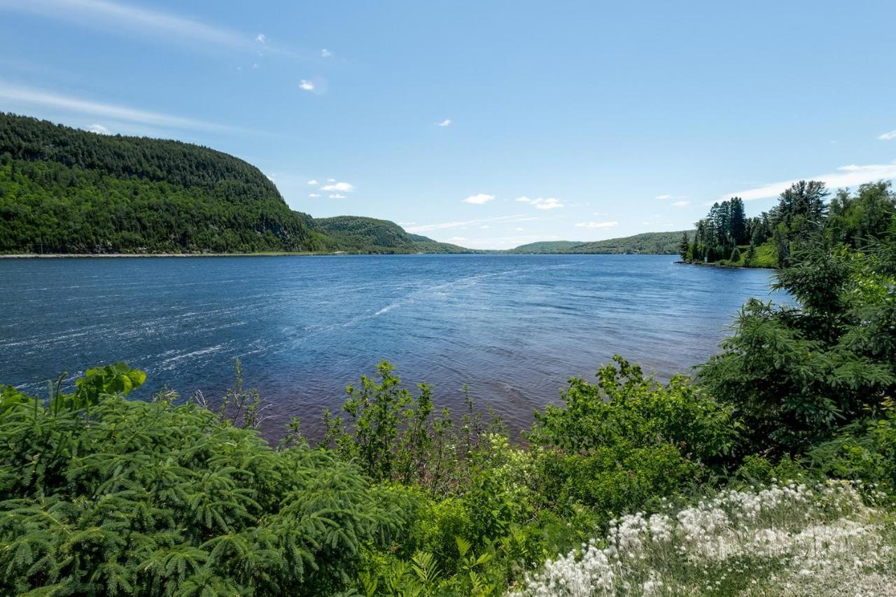 Bed and Breakfast Auberge La Maison Bellemare Saint-Jean-des Piles Екстер'єр фото